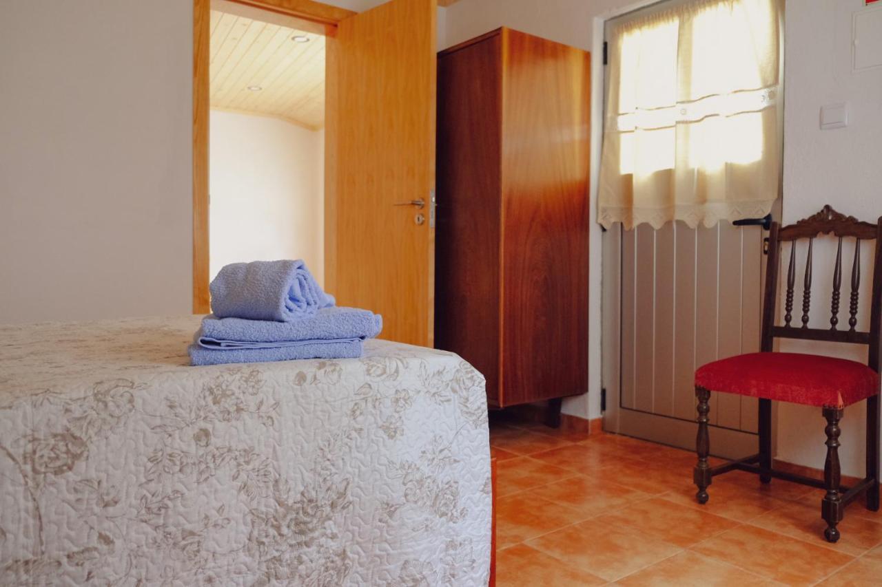 Appartement Casinha Da Eira à Góis Extérieur photo