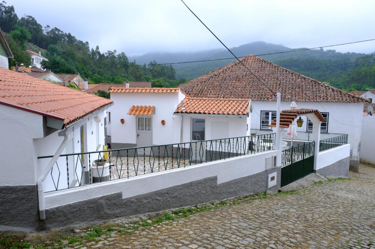 Appartement Casinha Da Eira à Góis Extérieur photo